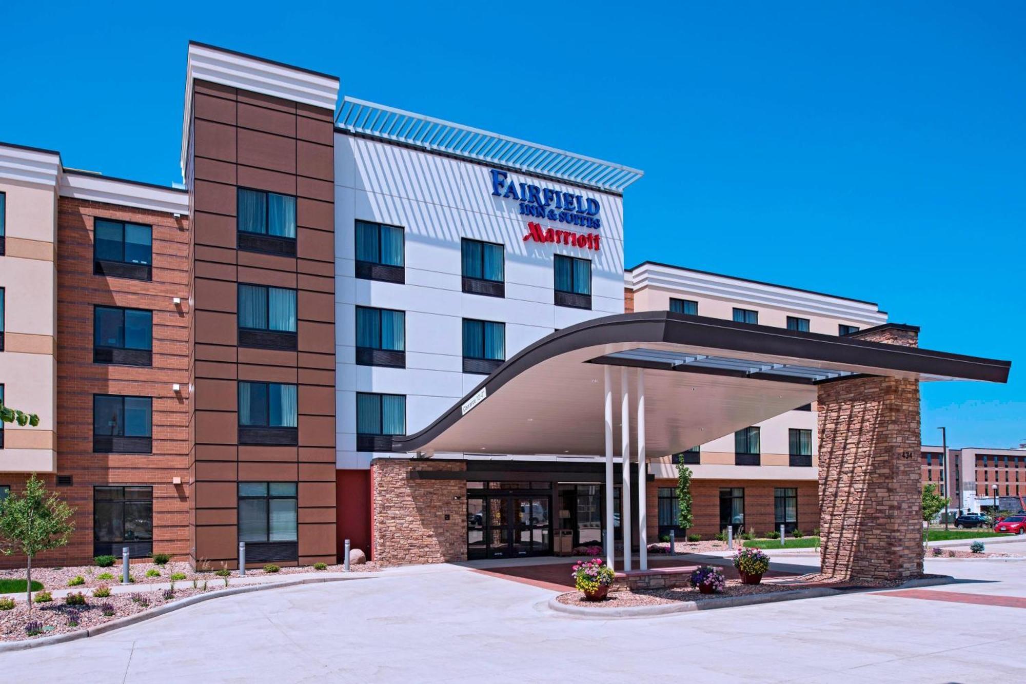 Fairfield Inn & Suites By Marriott La Crosse Downtown Zewnętrze zdjęcie